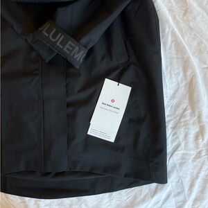 Lululemon rain rebel jacket